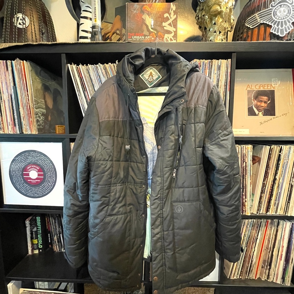 Volcom Black Puffer Jacket Quilted Insulated